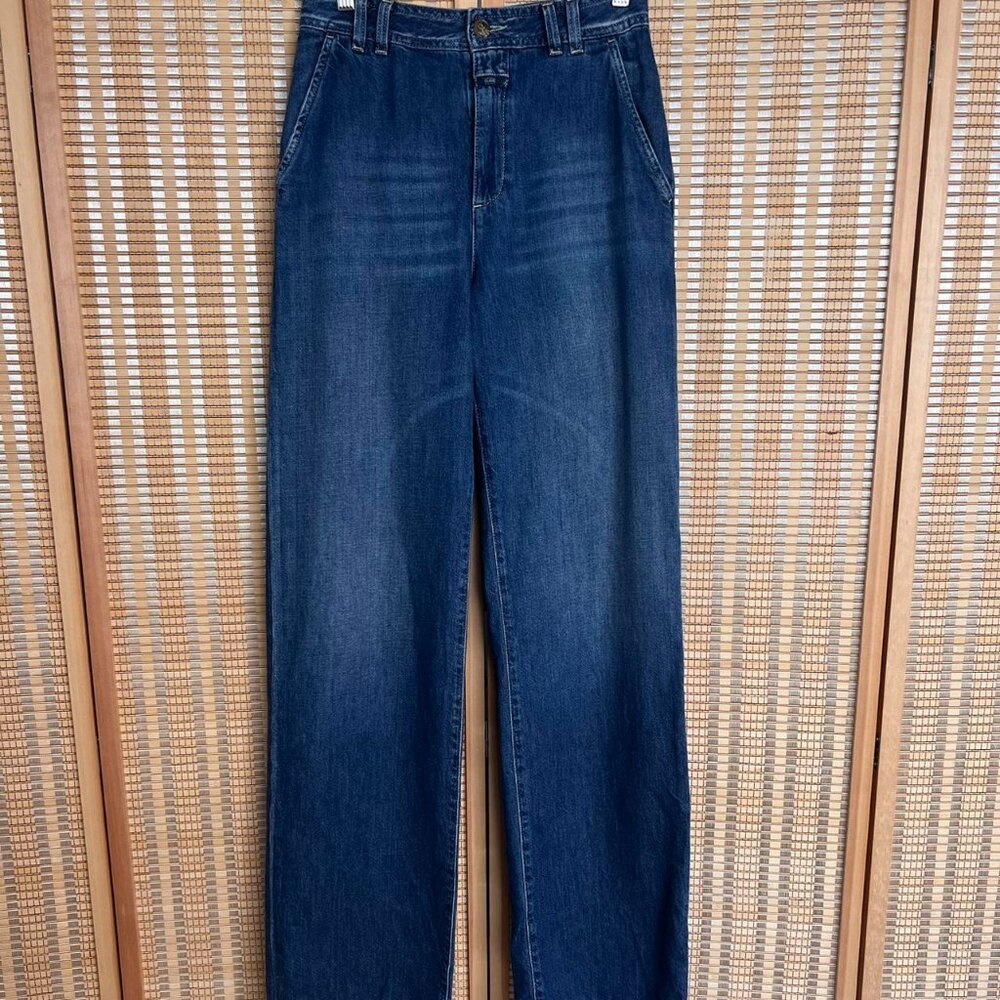 Closed made in Italy wide leg high rise trouser medium wash jeans